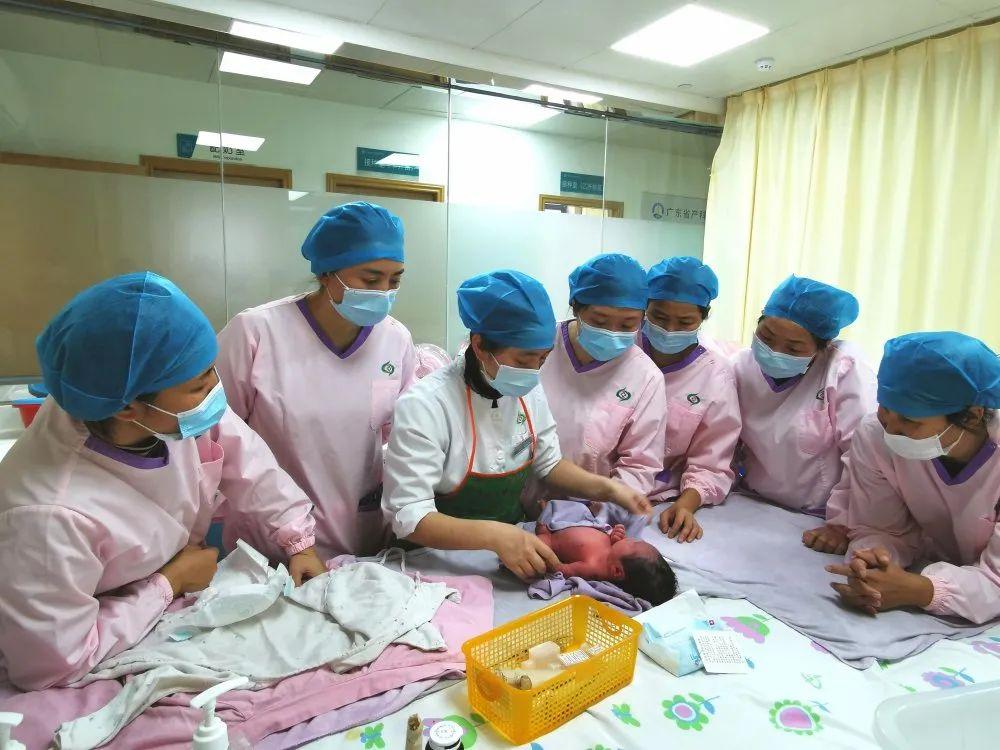 浦东新区妇婴监护型护送